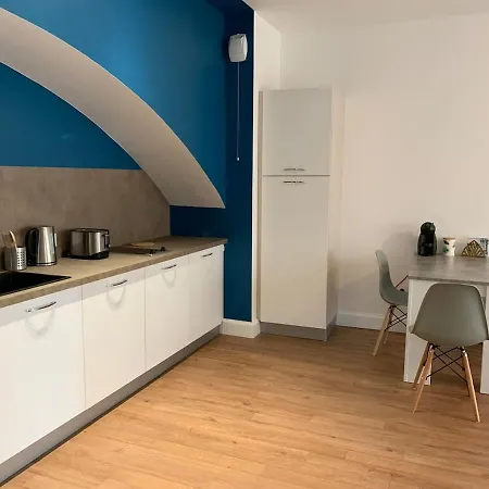 Appartement Elysee Palace H104 *
